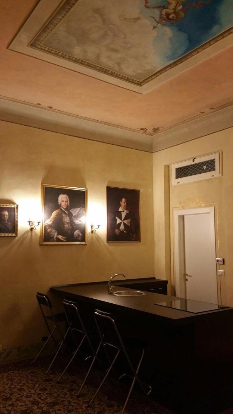 Palazzo Bargellini Panzacchi Apartments Bolonha Quarto foto